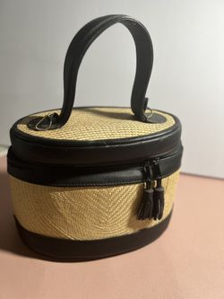 Cute Minda Handbag Or Vanity Case 
