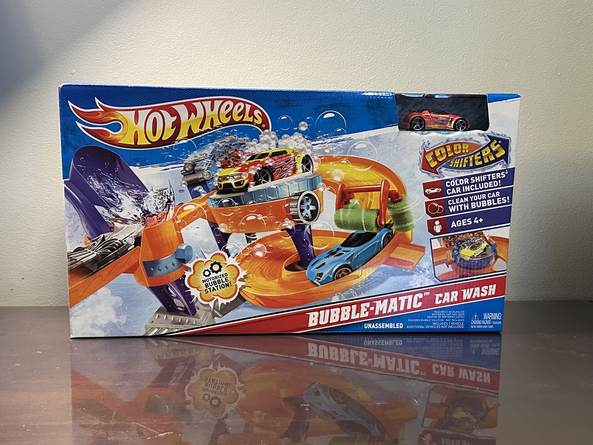 RARE 2010 Hot Wheels Bubble-Magic Car Wash