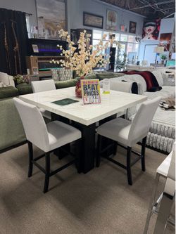 Amazing dining set! Easy financing! 🏡☎️😍