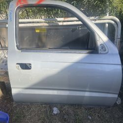 Door Tacoma