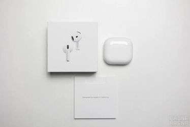 Apple AirPods 4 (Wireless Earbuds)