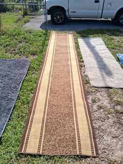 VERY NICE 13 FT HALLWAY RUNNER