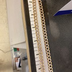 GUCCI NECKLACE BAR
