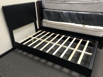 Twin size platform bed