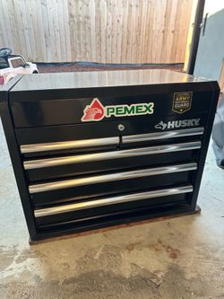 Husky tool box