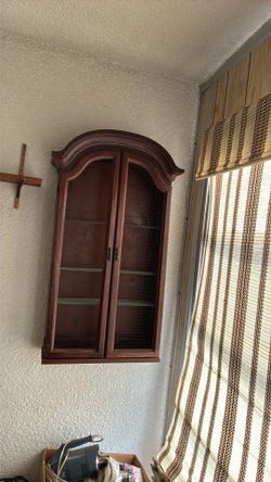 Display wall cabinet