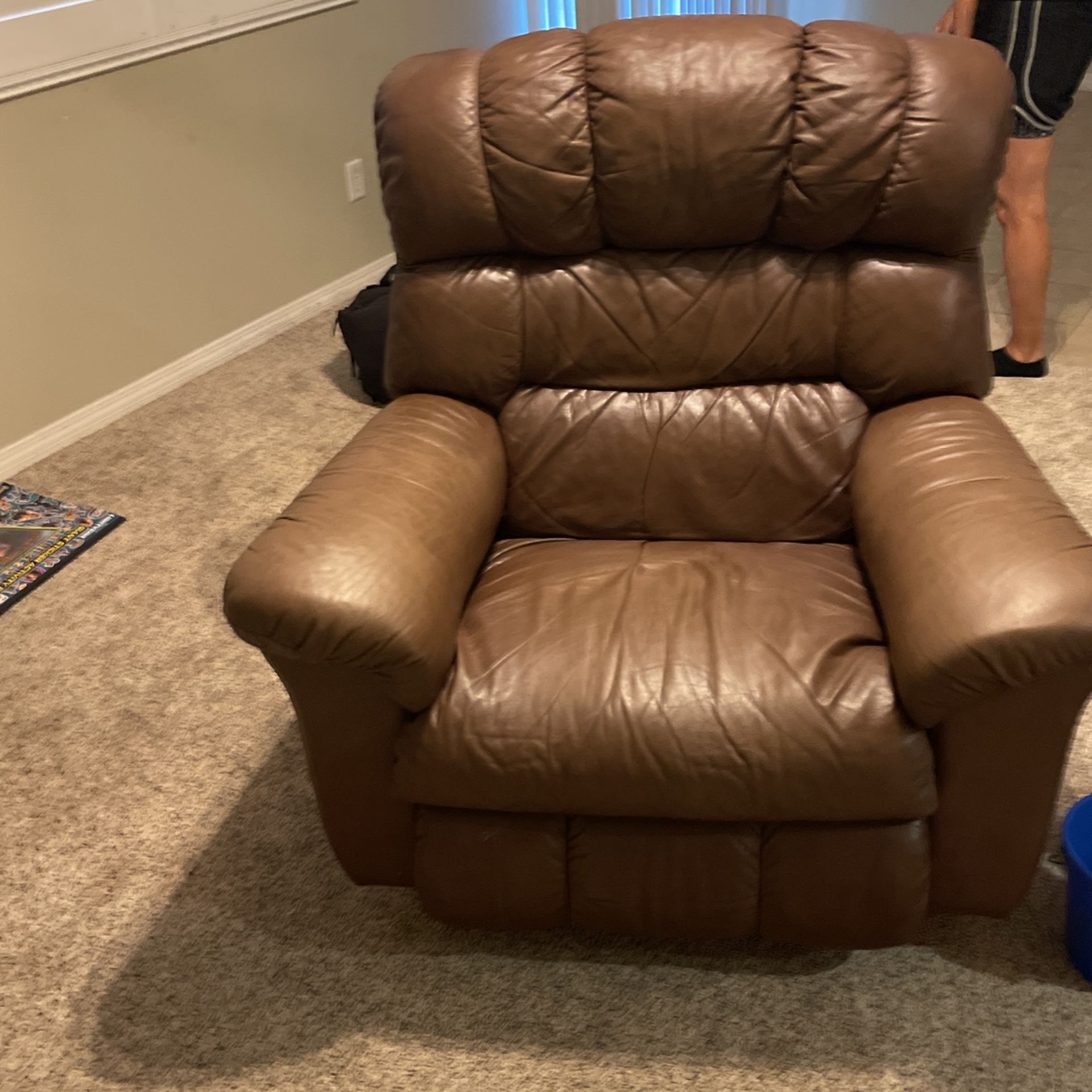 LZBoy Recliner!! Good Condition.