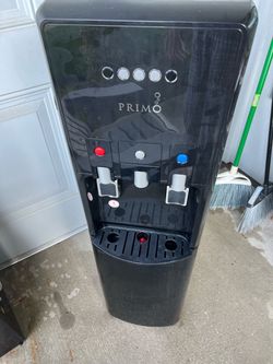 Fridge water dispenser