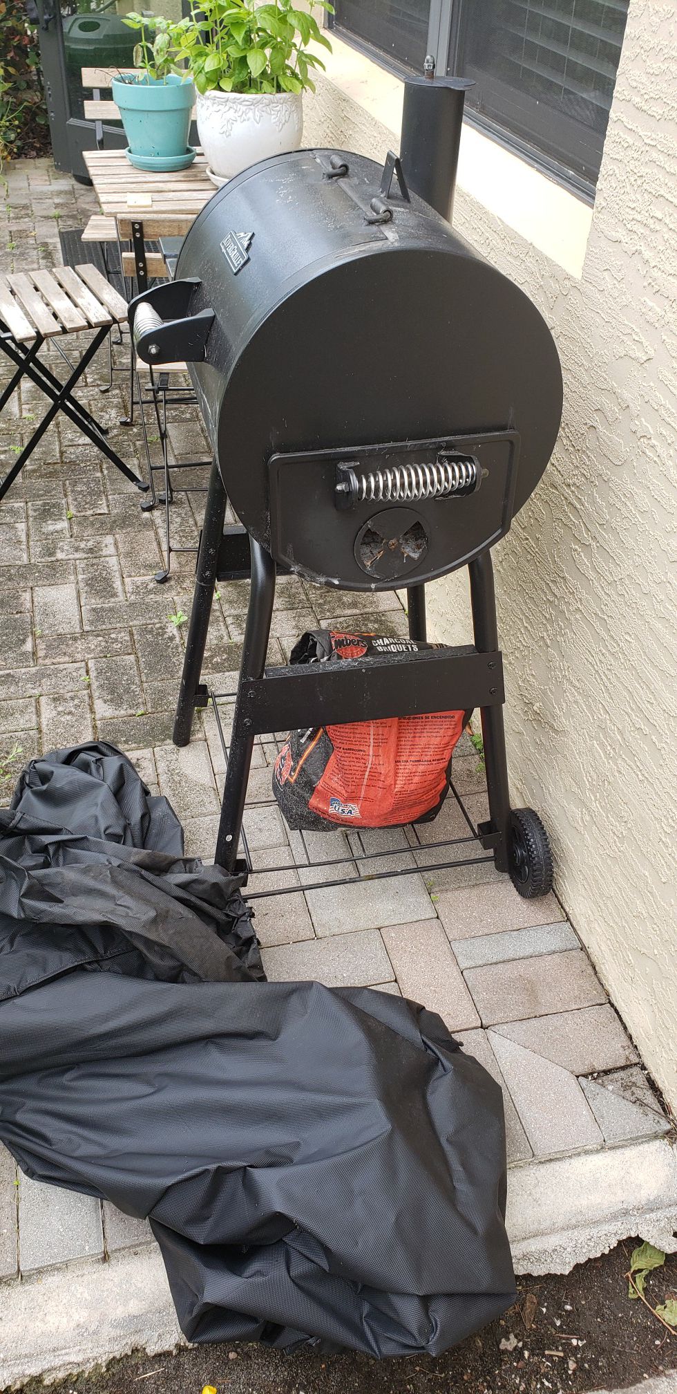 BBQ Grill (used) + used accessories