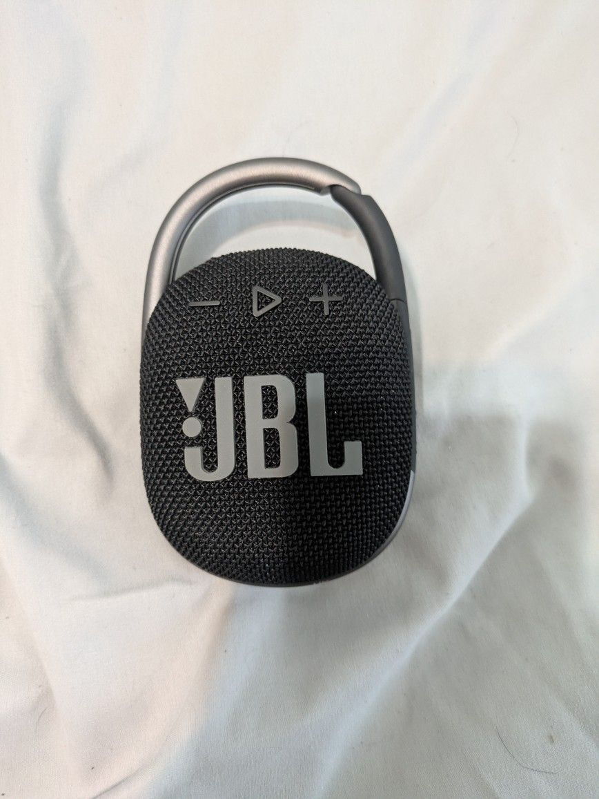 JBL Clip 4 Bluetooth Speaker 