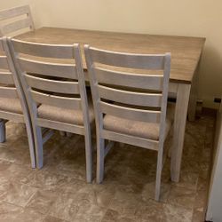 Dinner Table 