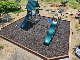 Nuggets Rubber Mulch Wire Free