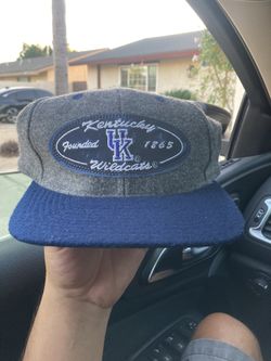 Vintage Kentucky Wildcats Sports Specialties