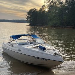 Stingray Cabin Boat 21ft 340 Hours