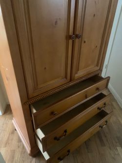Movie stand dresser for living room or bedroom