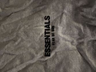 Essential fear of god  xl shirt