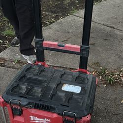 Milwaukee Pack out Toolbox