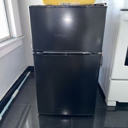 Larger Mini Fridge Lightly Used