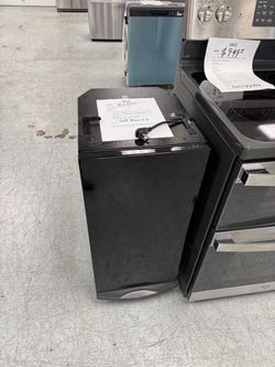 GE 15 in. Built-In Trash Compactor in Black