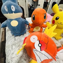 POKÉMON Collection Character Plushies 
