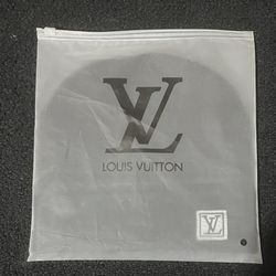 LOUIS VUITTON Wool Petit Damier Beanie(NAME YOUR PRICE)