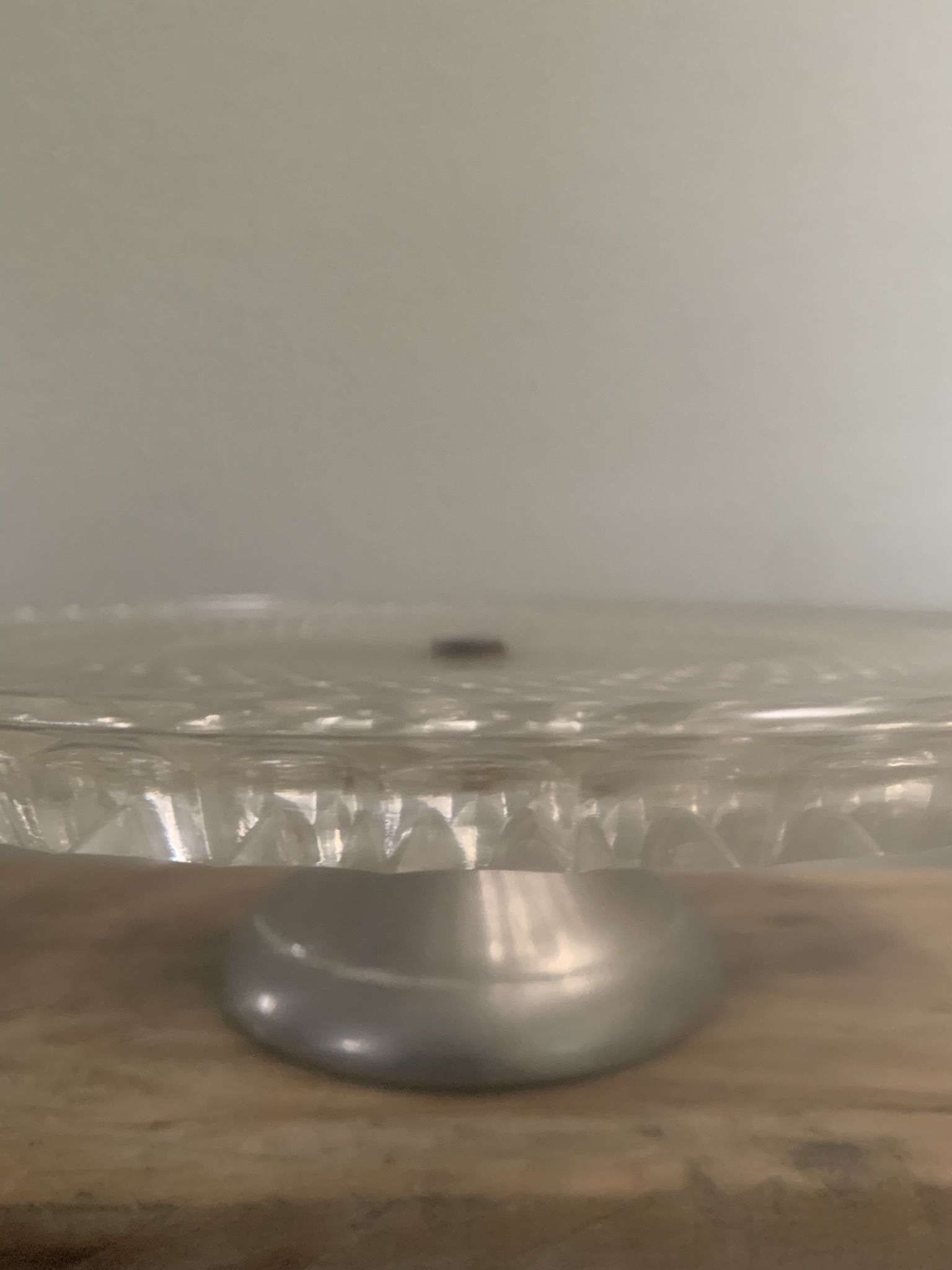 Antique Cake Stand / Crystal W Pattern