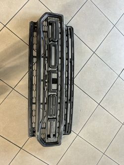 2023 Roush 350 Grille