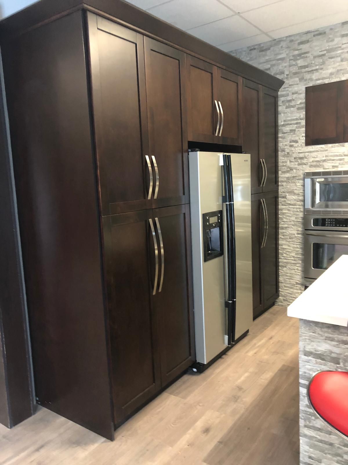 Kitchen cabinets 100% real maple wood