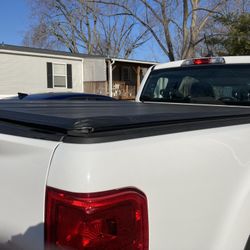 Truck Bed Cover 