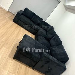 New LARGE BLACK SECTIONAL 