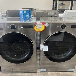 Memorial Day Sales/ Washer & Gas Dryer Set Now $1399 Was$2699