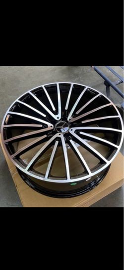 Mercedes 18” new amg styie rims tires set
