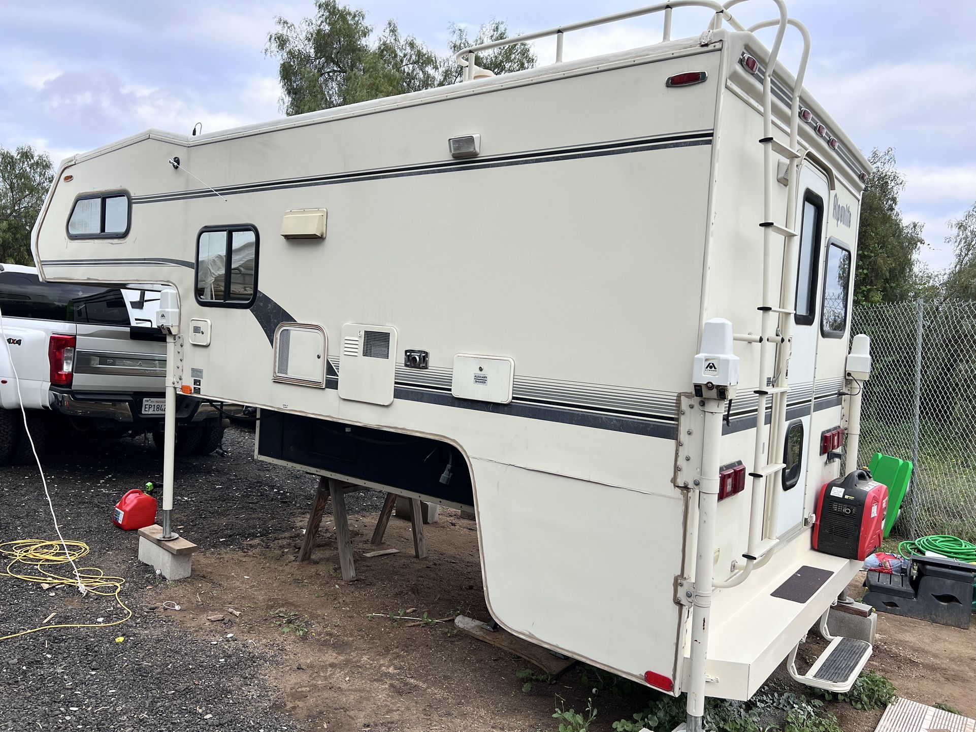 1994 Alpenlite Cabover Camper for Sale in Murrieta, CA - OfferUp