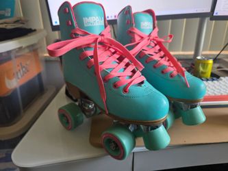 Size 5 woman roller skates