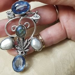 Silver Pendant With Natural Pearls