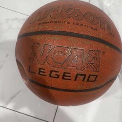 Wilson NCAA Legend Basketball Size 5