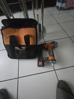 Used Stapler 18 Ga. Grapadora De 18 Ga