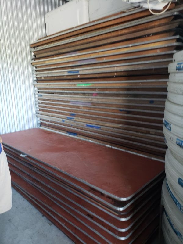 Mesas de madera para banquete 8" for Sale in Aurora, IL ...