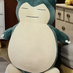 New In Package Pokémon Giant Snorlax 39” Plushie Rare, Discontinued 