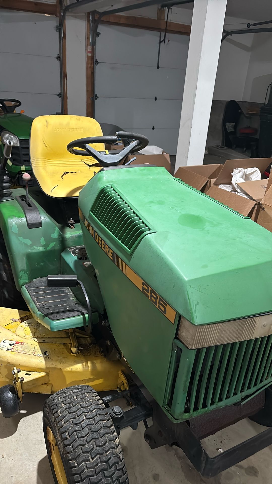 John Deere 285 Tractor