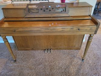 Wurlitzer Piano
