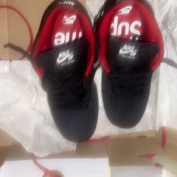 SUPREME X DUNK LOW SB 'BLACK'