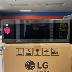 BLACK STAINLESS STEEL SAMSUNG MICROWAVE OVEN 