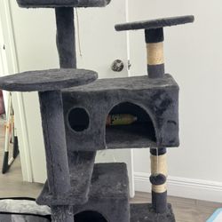 Cat tree