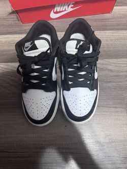 Nike Dunks Panda 