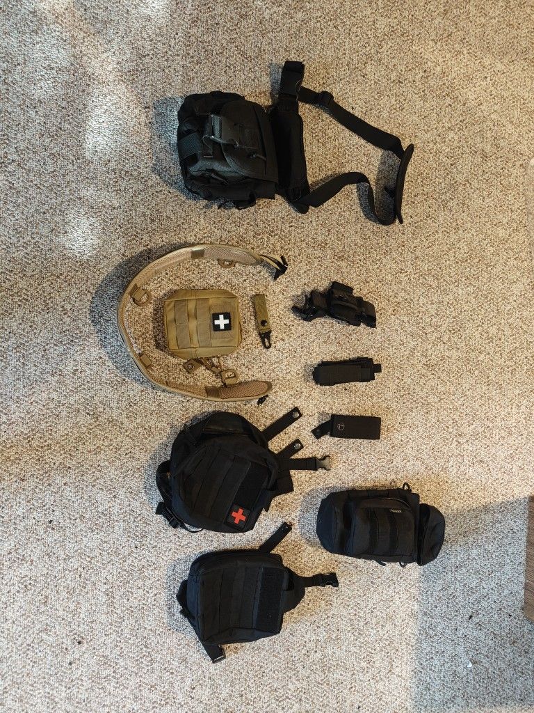 Battle belt With 7 Molle Attachments And Drop Leg Pouches