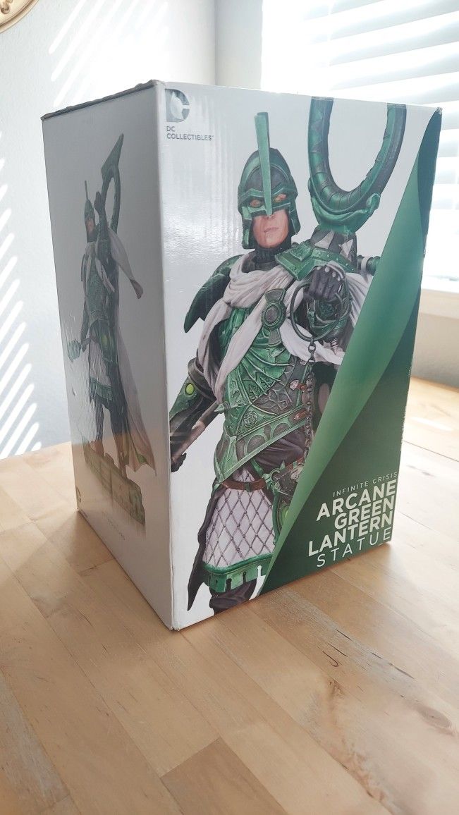 DC Collectible Arcane Green Lantern Statue