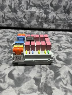 OEM Power Distribution Center For RAM ProMaster 2014-2022 7AB 8  The OEM Power Distribution Center For RAM ProMaster 2014-2022 is a genu