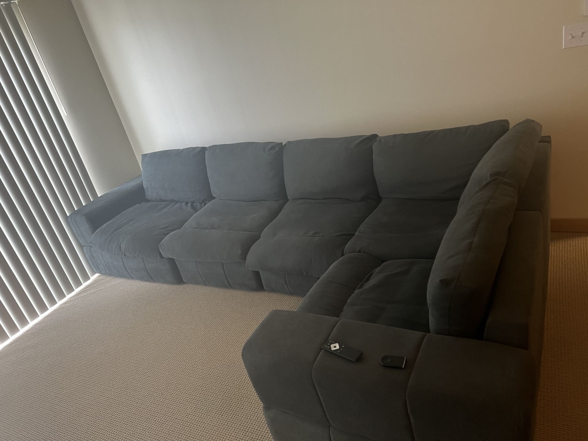 103” Corner Sectional Couch 