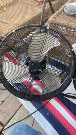 Ventiladores  son tres 25 cada uno